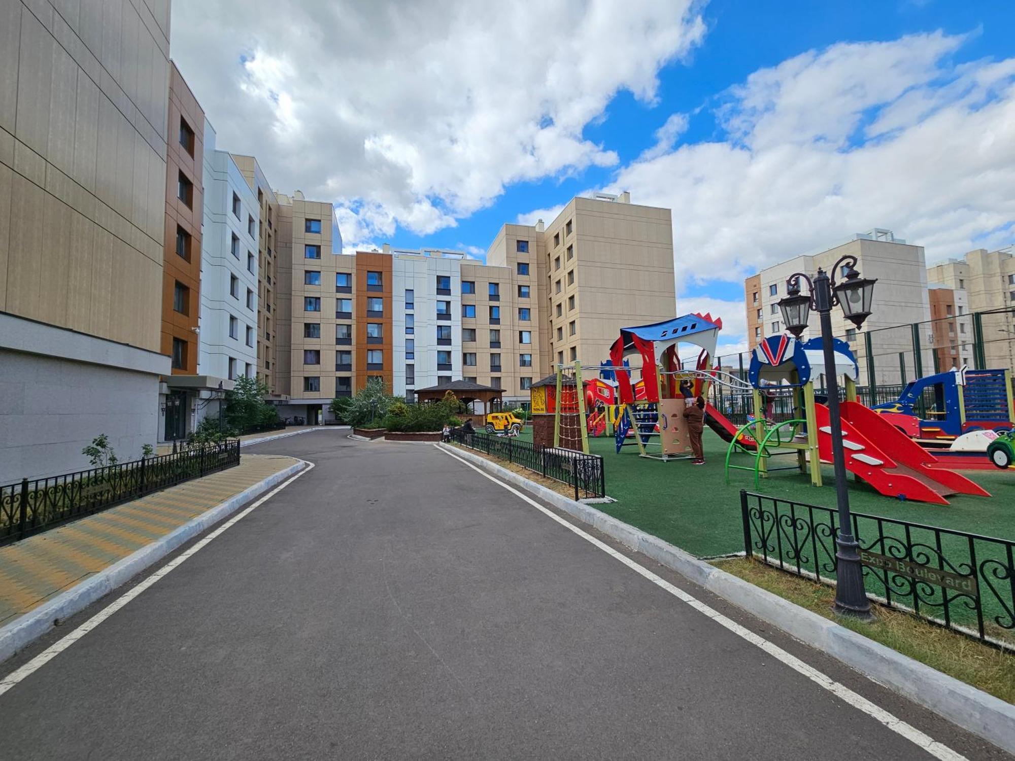 Ernaz Plus Apartments-Expo-Boulevard 130 Astana Luaran gambar