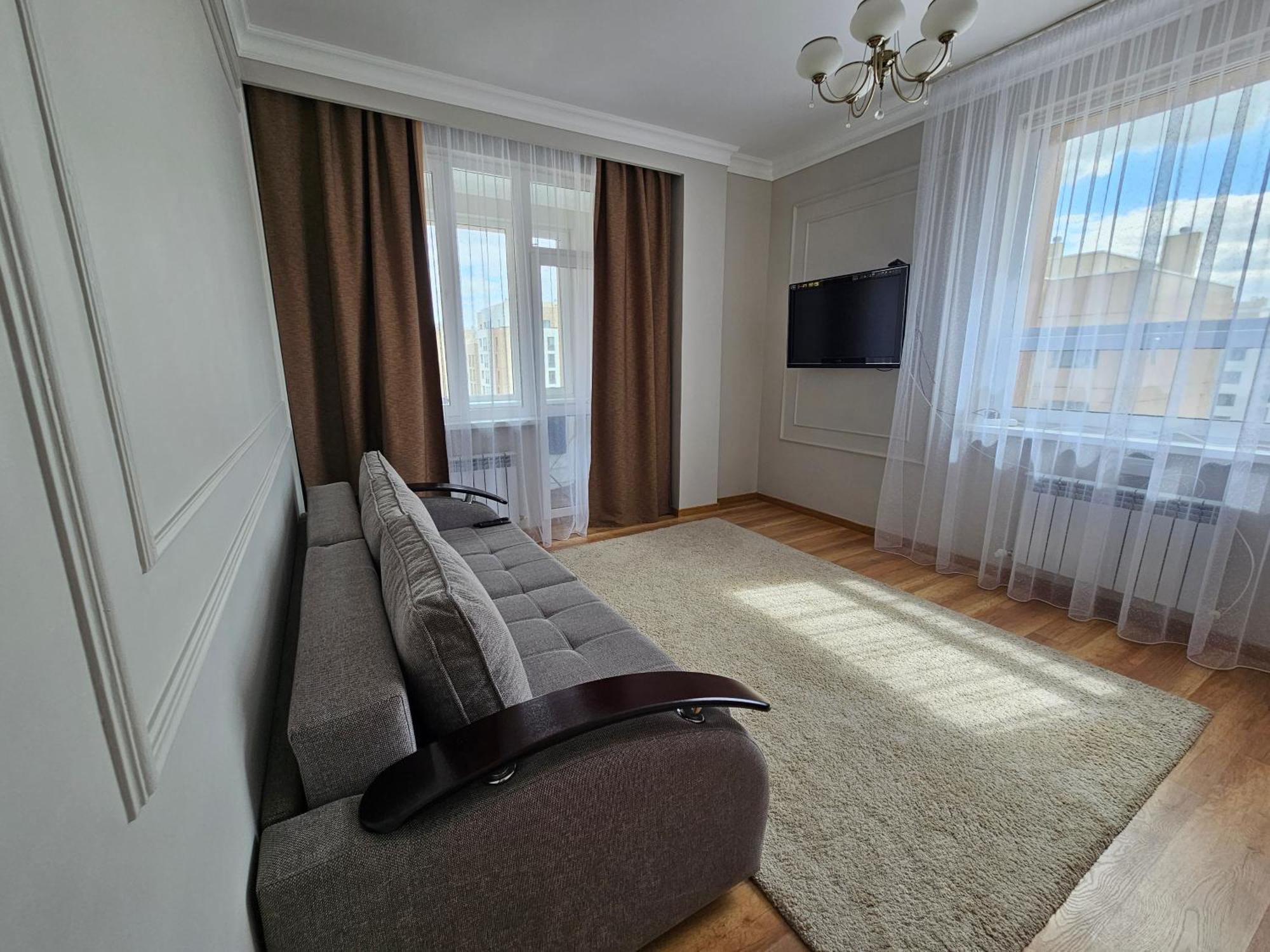 Ernaz Plus Apartments-Expo-Boulevard 130 Astana Luaran gambar