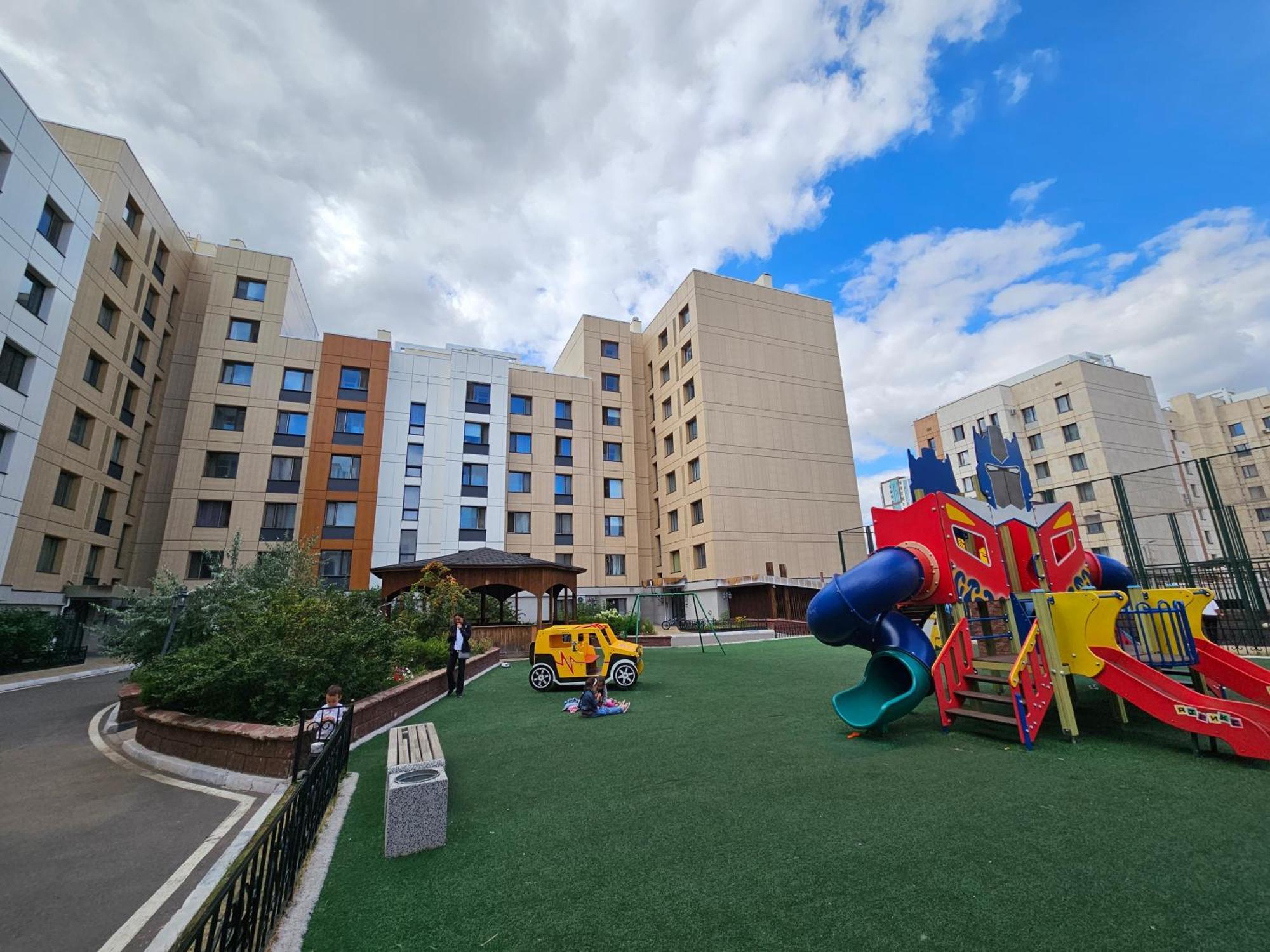 Ernaz Plus Apartments-Expo-Boulevard 130 Astana Luaran gambar